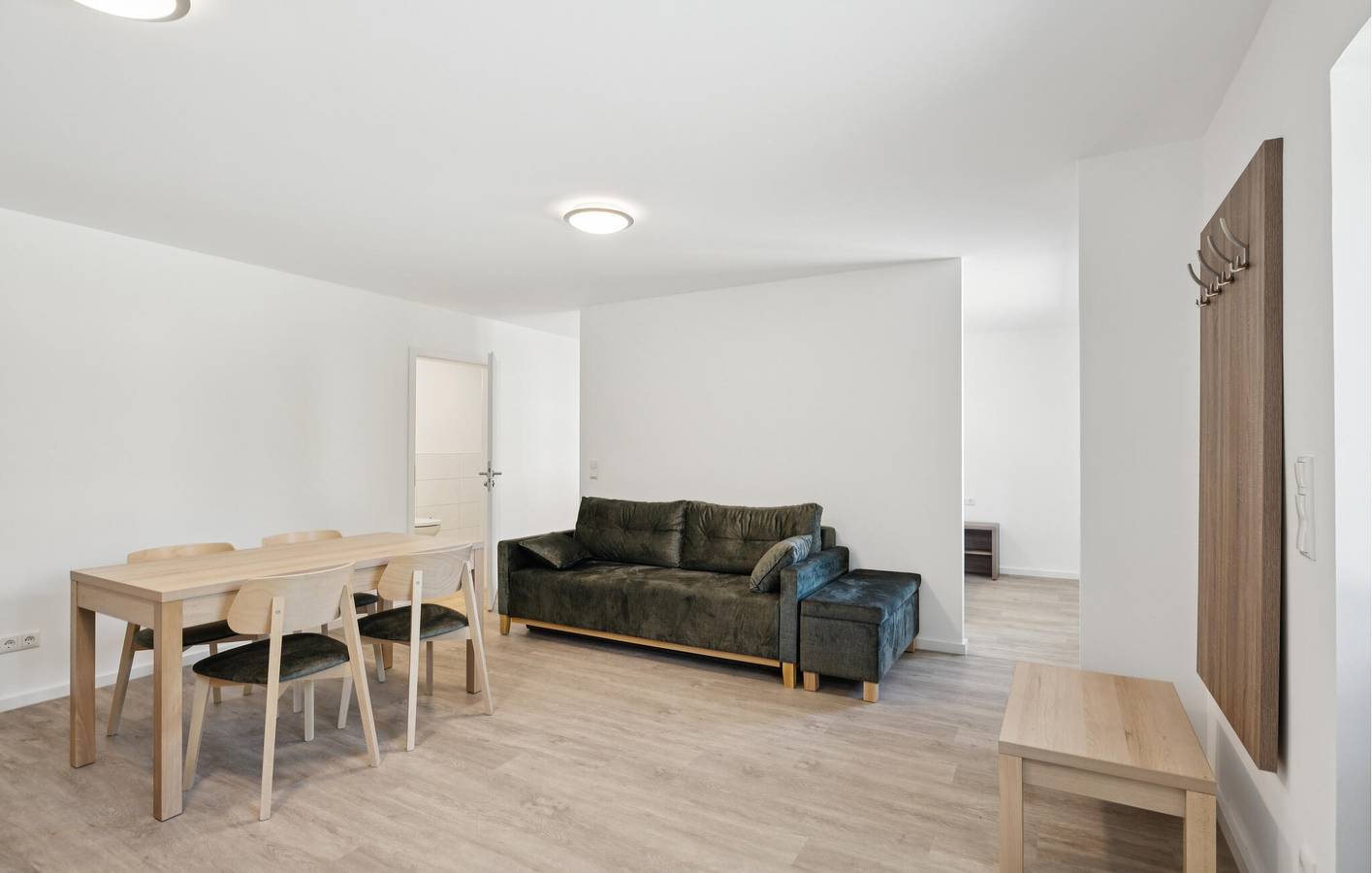 Ganze Ferienwohnung, Gemütliches Apartment am Strand mit Parkplatz und WiFi in Juliusruh, Rügen