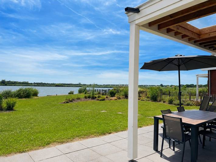 Ferienhaus für 6 Personen, mit Balkon/Terrasse und Terrasse sowie Garten und Sauna in Medemblik - 2