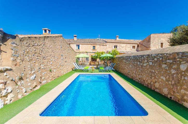 Villa pour 8 personnes, avec terrasse - 1
