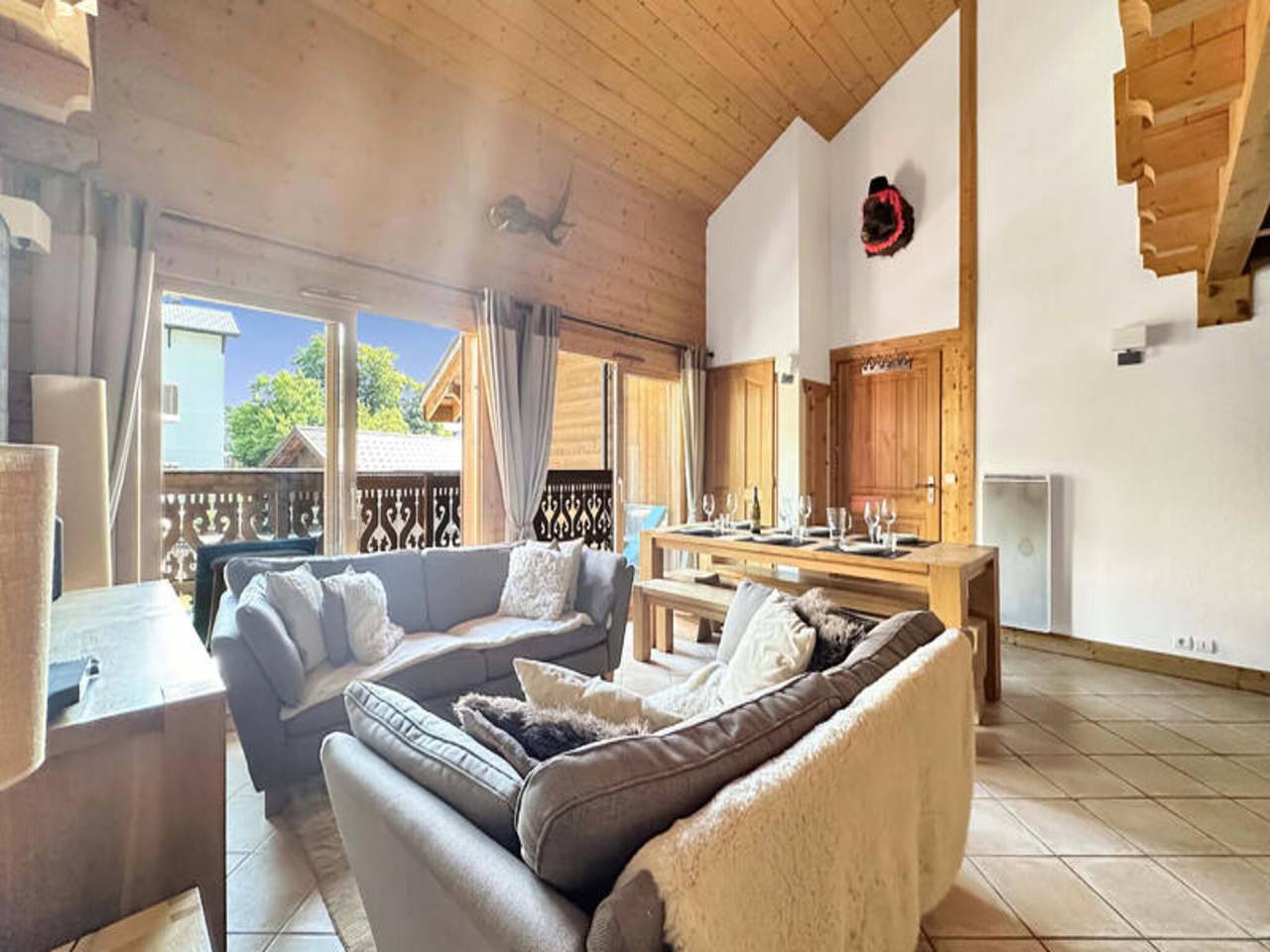 Ganze Wohnung, Apartment in Les Carroz in der Nähe der Skibushaltestelle in Les Carroz, Arâches-la-Frasse