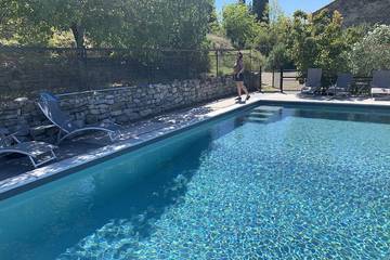 Gîte pour 6 personnes, avec jardin et terrasse à Balazuc