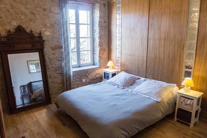 Location de vacances pour 6 personnes, avec terrasse et jardin ainsi que jacuzzi et piscine, animaux acceptés à Murviel-lès-Béziers - 2