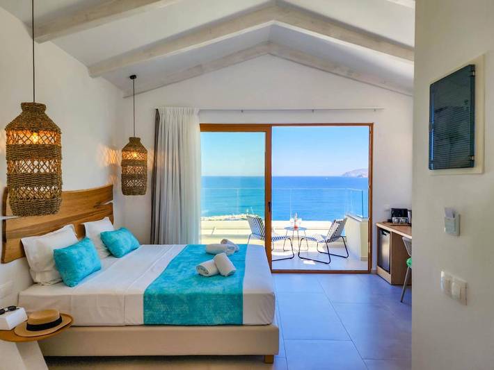 Hôtel pour 2 personnes, avec jacuzzi ainsi que piscine et jardin à Bali (Crète)
