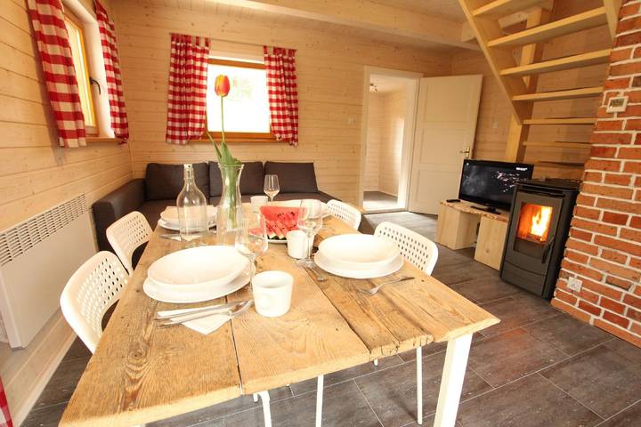 Ferienhaus für 9 Personen, mit Balkon und Whirlpool sowie Garten in Niederschlesien - 2