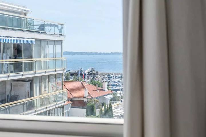 Gîte pour 4 personnes, avec terrasse dans Port du Mourre-Rouge - 3