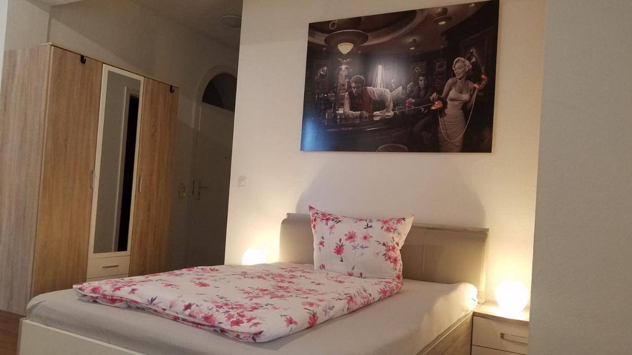 Appartement entier, Familien-Ferienwohnung Fiwa Fewo-3 in Pirmasens, Arrondissement du Palatinat-Sud-Ouest