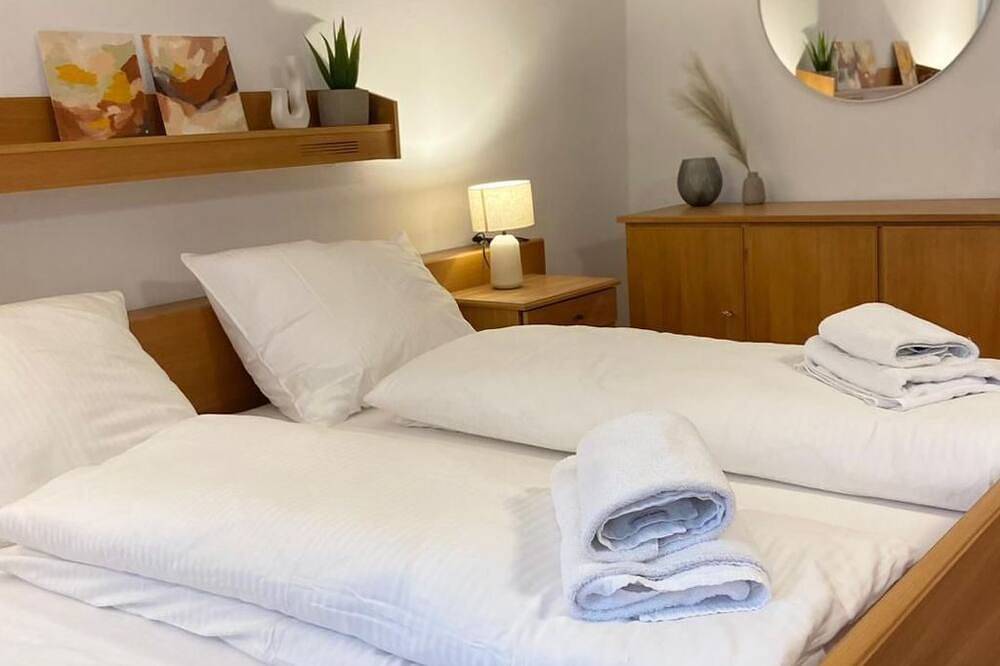 Ganze Wohnung, Studio in zentraler Lage - nur wenige Minuten zum See und Stadt in Salzkammergut-Berge, Gmunden