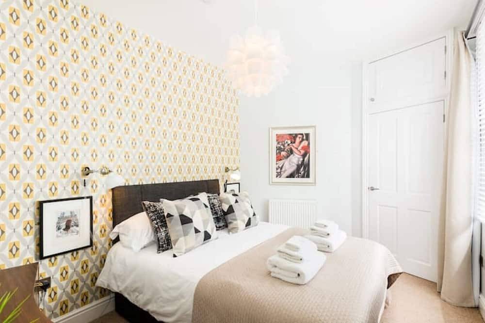 The Old Morgan Period Townhouse in Malvern, Worcestershire