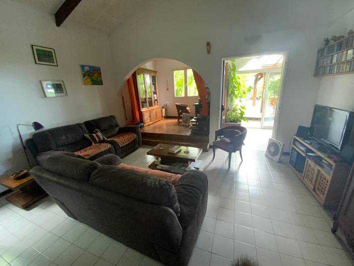 Location de vacances pour 6 personnes, avec jardin ainsi que vue et piscine dans Bois de Nèfles - 3