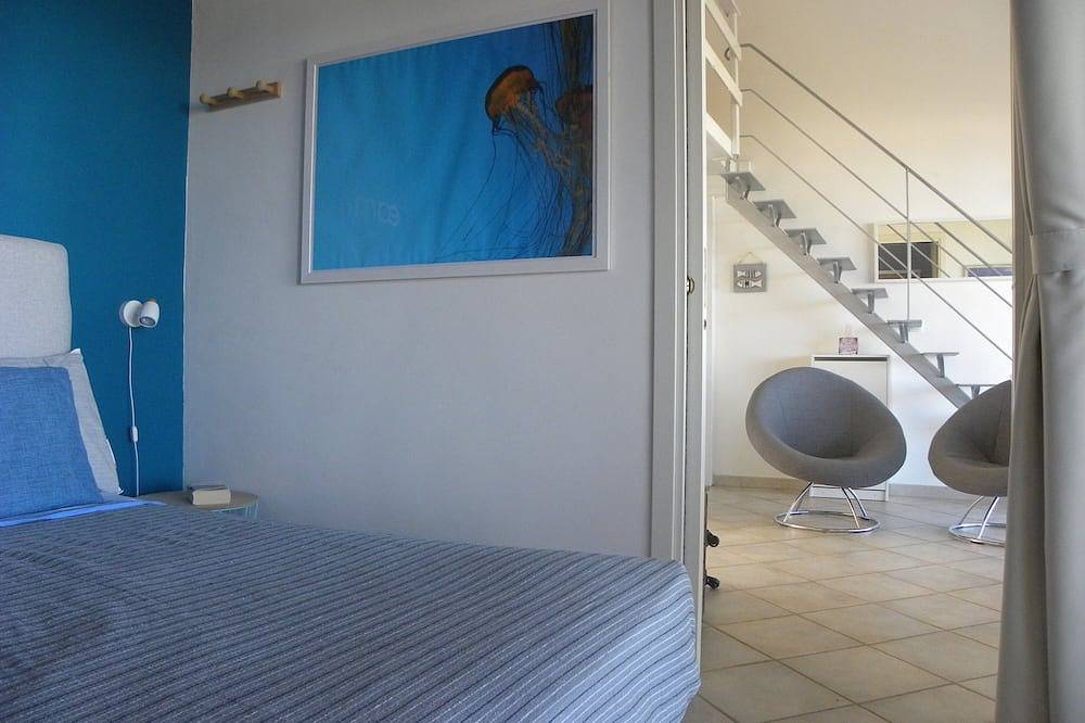 Mini villa central con 2 dormitorios, A / C y Vista Al Mar in Sant Ambroggio, Lumio