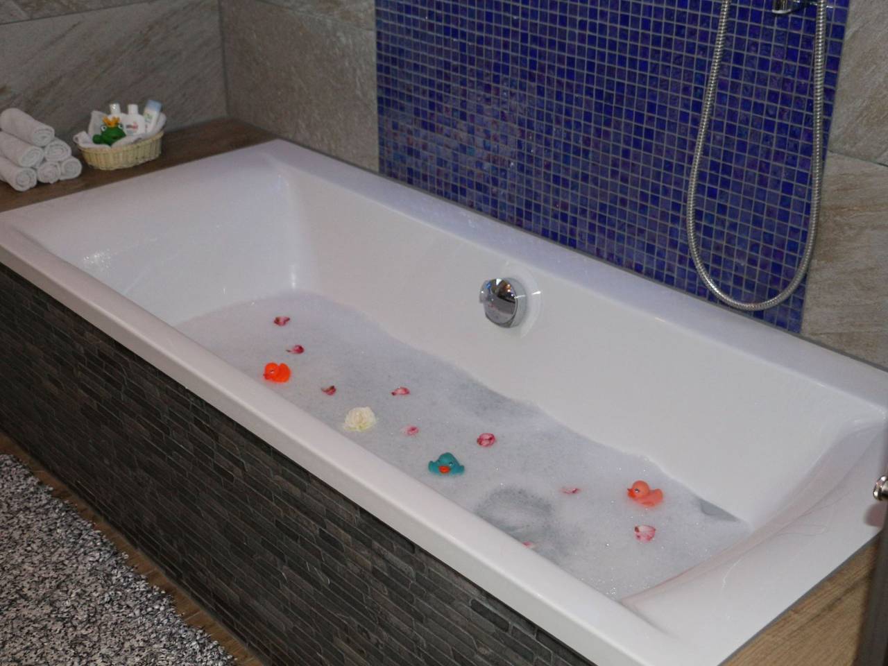 Ganze Wohnung, Maisonette Deluxe by Fewo-Amperland in Olching, Oberbayern