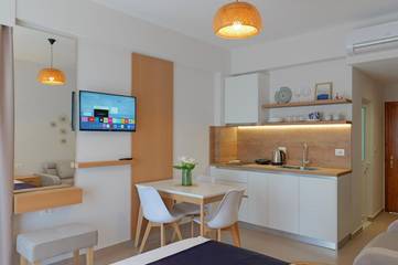 Gîte pour 2 personnes, avec vue et jardin dans Borsh