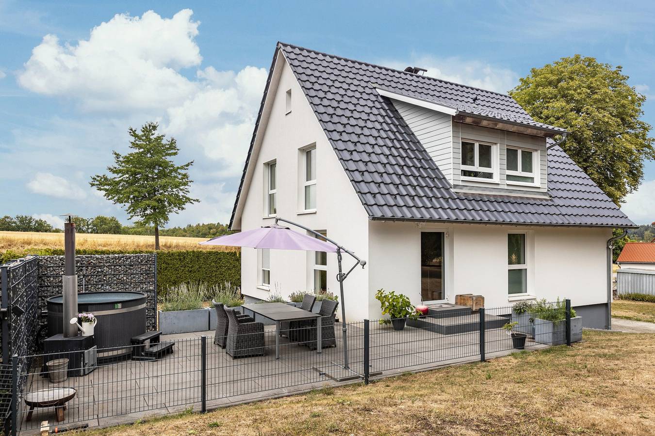 Ganze Wohnung, Apartment 'Helgas Horizon' mit privater Terrasse, Wlan und Hot Tube in Rottweil, Mittlerer Schwarzwald
