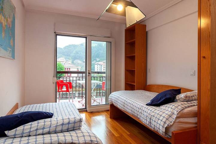 Gîte pour 5 personnes, avec balcon et jacuzzi à Ondarroa - 3