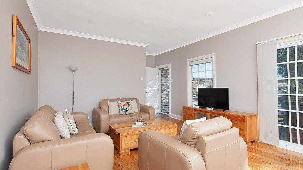 'The Croft' 11 Boulder Bay Rd - Gemütliches Strandhaus mit Klimaanlage und nur 270 m vom Strand entfernt in Fingal Bay, Hunter Valley