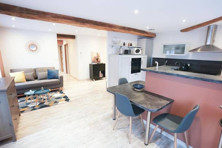 Gîte pour 5 personnes, avec sauna et jacuzzi dans Saint-Just-la-Pendue - 3