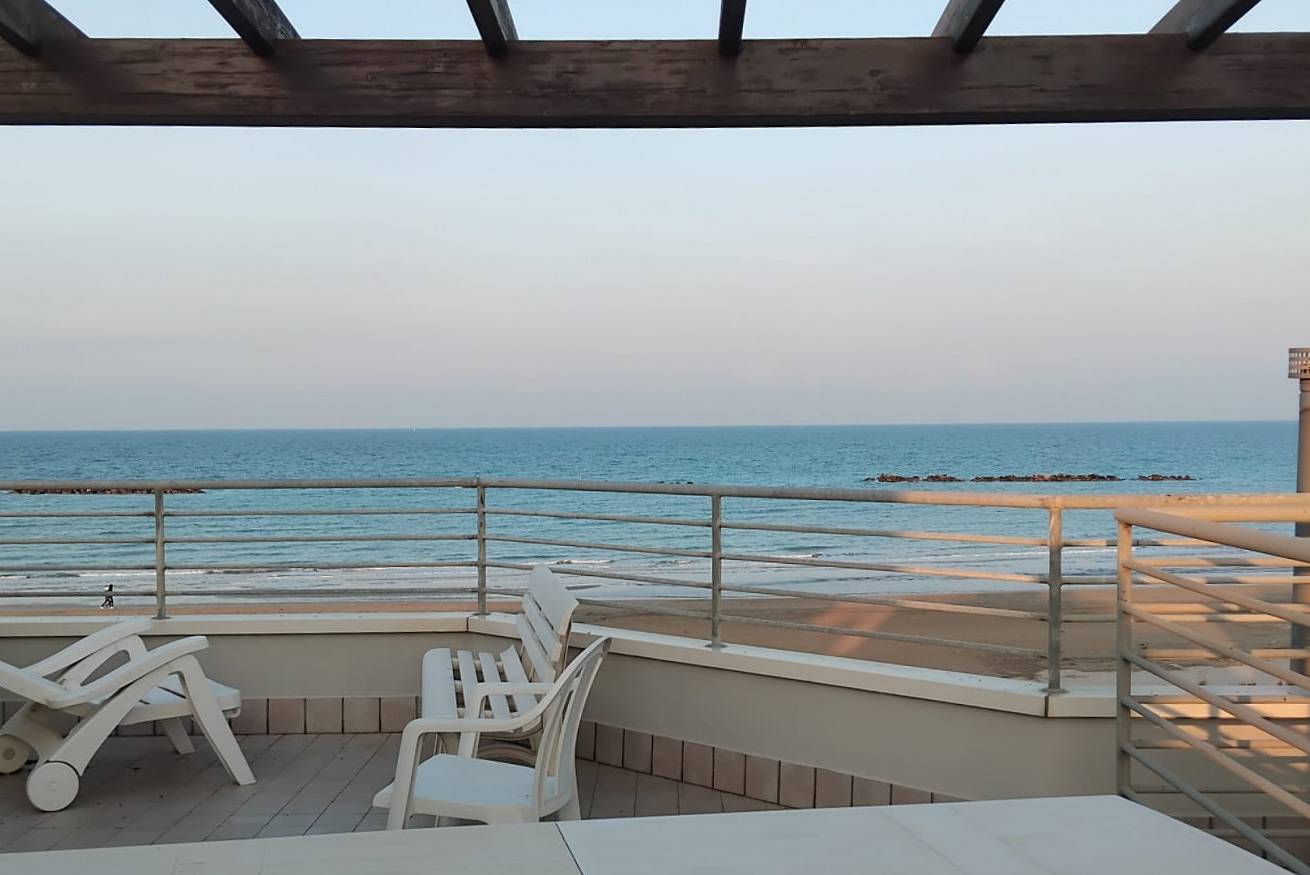 Ganze Wohnung, Se222 - Senigallia, exclusive seafront penthouse with terrace in Senigallia, Senigallia (Gemeinde)