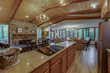 Vacation House for 6 Guests in Highlands (NC), Macon County, Picture 1