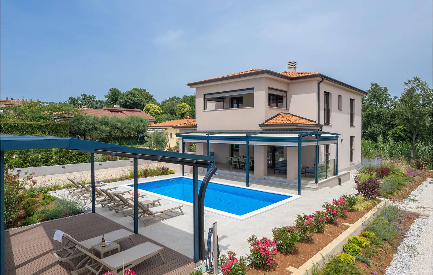 Geräumige 1-Zimmer-Wohnung mit Terrasse, WLAN und Parkplatz in der Nähe des Kadumi Centers in Grad Poreč, Porec und Umgebung