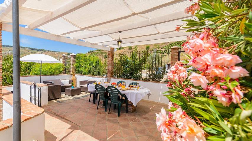 Casa rural para 12 personas en Almáchar - 4