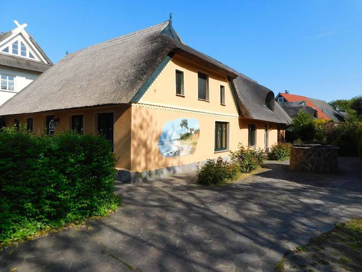Ferienwohnung für 2 Personen, mit Terrasse und Garten in Ahrenshoop