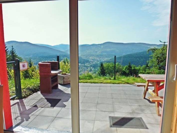 Unabhängiges Haus mit Garten, Terrasse und Kamin in Saulxures-sur-Moselotte in Saulxures-sur-Moselotte, Regionaler Naturpark Belchen der Vogesen