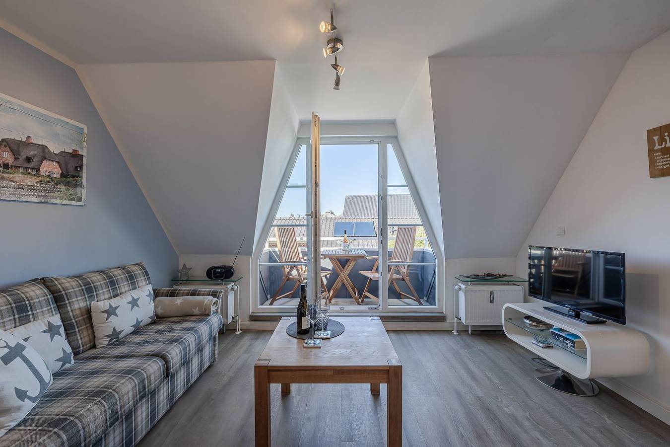 Ganze Wohnung, Wundervolle Lage, Appartement "Dünenrand" mit Balkon, Dünenblick und Meeresbrise in Wenningstedt, Sylt