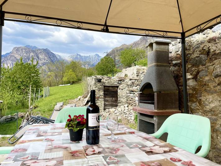 Ferienhaus für 3 Personen, mit Terrasse und Seeblick sowie Garten, mit Haustier in Italien - 2