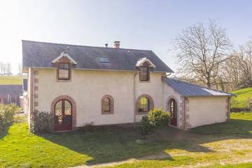 Gîte pour 6 personnes, avec jardin à Bréville-sur-Mer