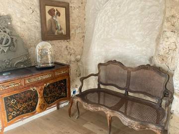 Gîte pour 2 personnes, avec terrasse ainsi que jardin et vue à Courcerault