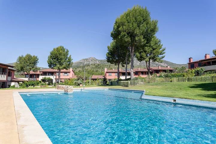 Holiday apartment for 6 people, with pool - 1