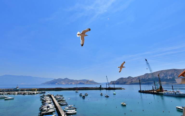 Maison de vacances près de la mer in Baška, Krk