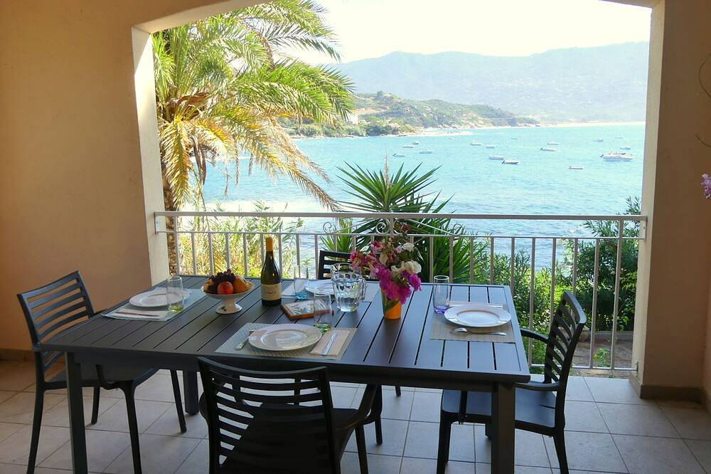 Appartement entier, Appart (3Pièces)  Vue Imprenable  \"Pieds Dans L'Eau N°5 (cap 4 à 6 pers) in Casaglione, Golfe de Sagone