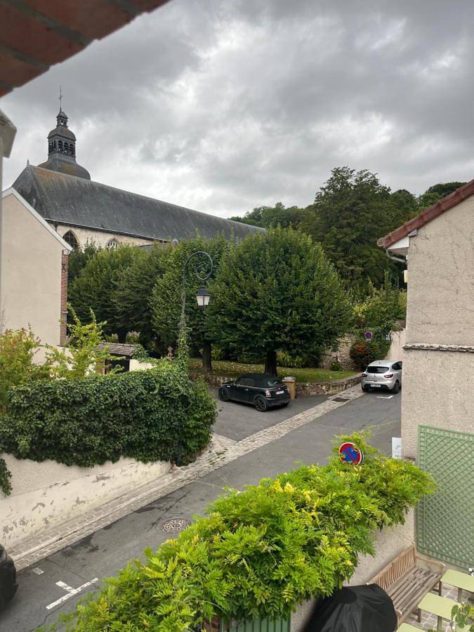 Chambre d’hôte pour 2 personnes, avec vue ainsi que terrasse et jardin