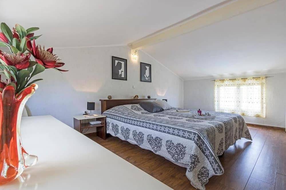 Villa Karina Tar, family house in the center in Tar (Croacia), Tar-Vabriga