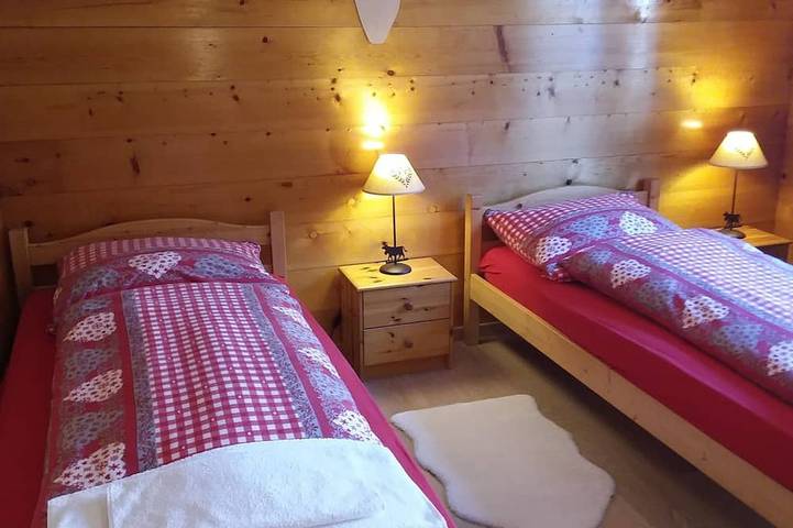 Entire apartment, Apartment with a dream view of the panorama of the four-thousand-meter peaks in Grächen, Wallisian Alps