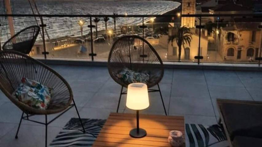 Gîte pour 7 personnes, avec terrasse dans Le Vieux Phare Du Grau Du Roi