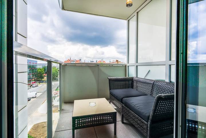 Apartamento entero, Spacious Apartment with Balcony | Close to Main Station in Poznań, Gran Polonia (región histórica)
