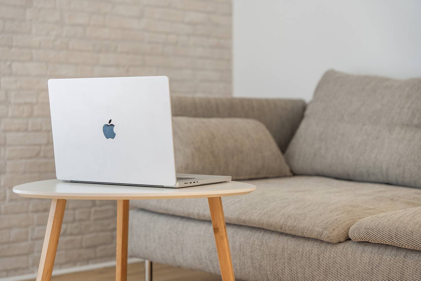 Gehele studio, Vakantie Studio 'A T Suite' met gedeeld zwembad en Wi-Fi in Costa del Silencio, Arona