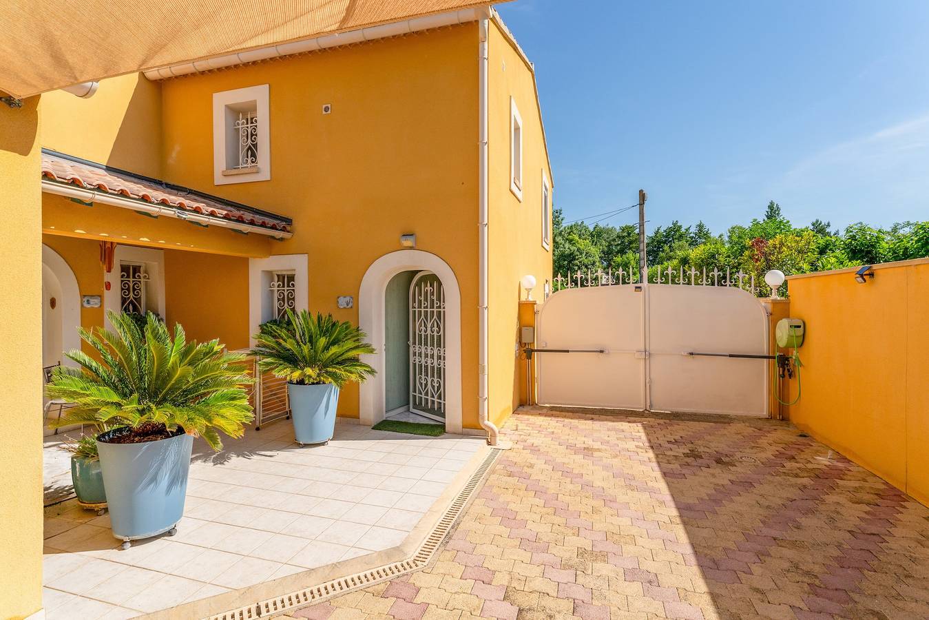 Ferienhaus „L'Olivier“ mit Gemeinschaftspool, Wlan und Klimaanlage in L'Isle-sur-la-Sorgue, Vaucluse