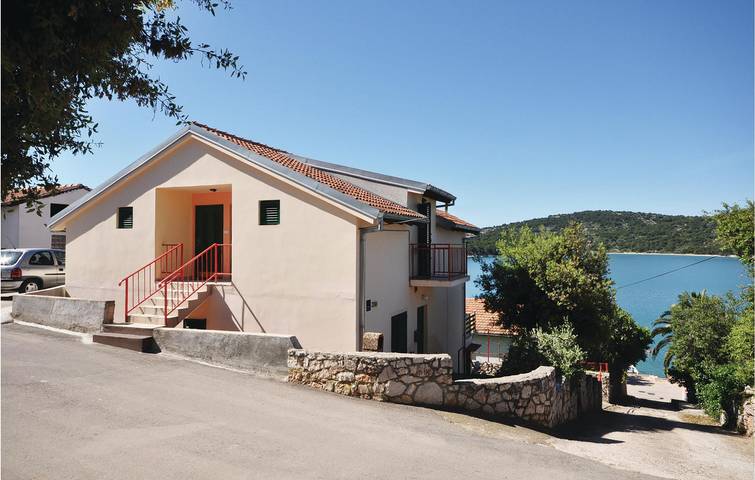 Ferienwohnung für 4 Personen, mit Terrasse in Tisno - 2