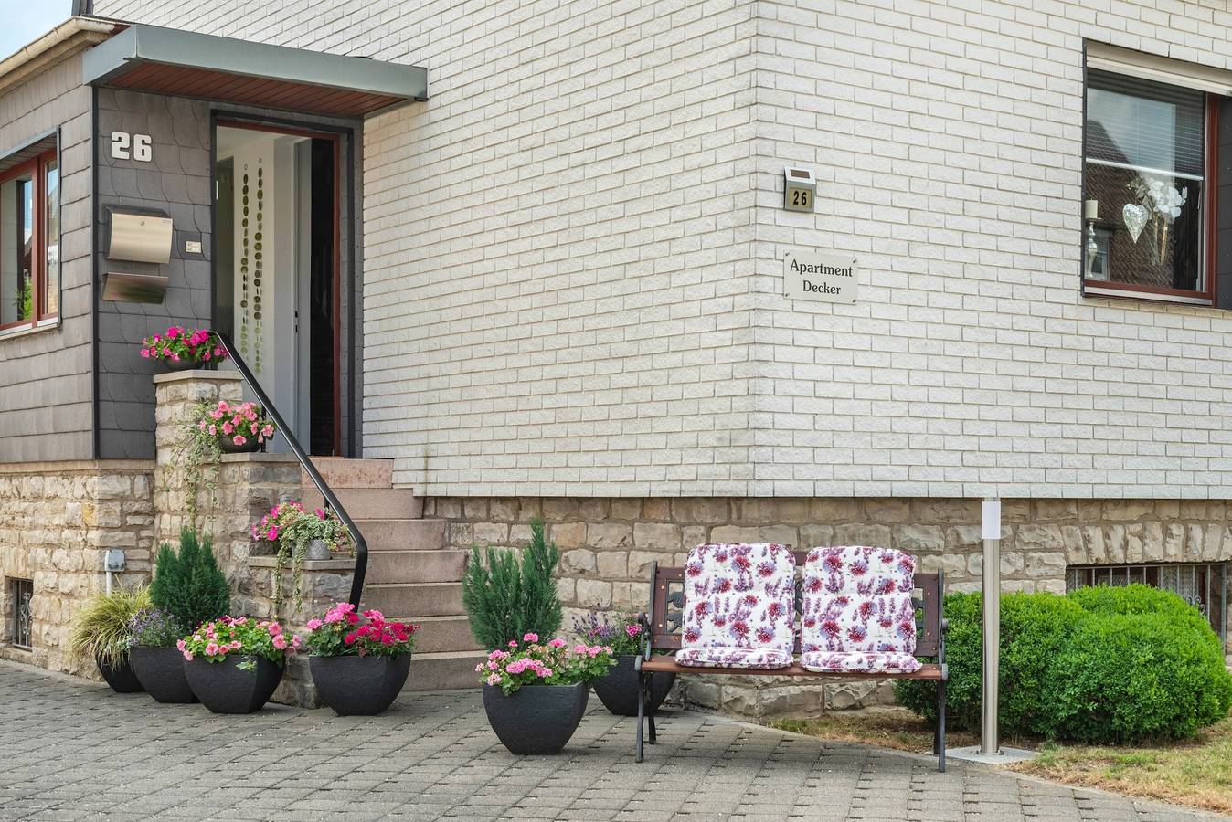 Ganze Wohnung, Apartment „Decker“ mit privater Terrasse und Wlan in Bad Salzdetfurth, Landkreis Hildesheim