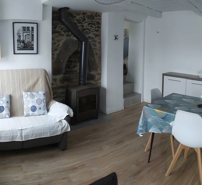 Gîte Ti Hélène à 2 km de la plage, terrasse privée, jardin, Wi-Fi in Saint-Coulomb, Région de Saint-Malo