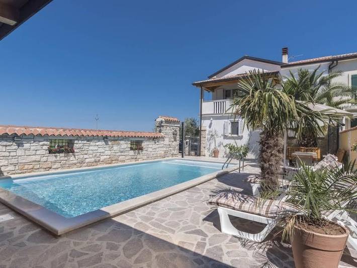 Ferienhaus für 7 Personen, mit Terrasse und Pool sowie Garten in Savudrija - 2