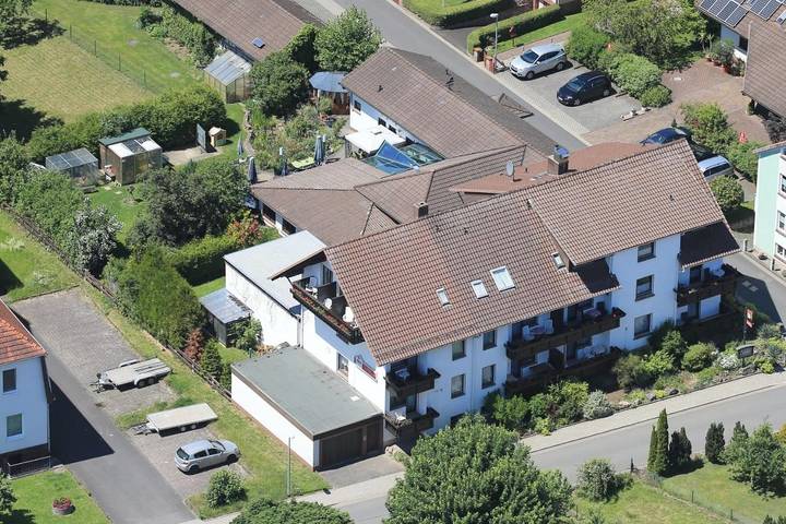 Hotel, mit Terrasse und Garten sowie Pool und Sauna in Witzenhausen