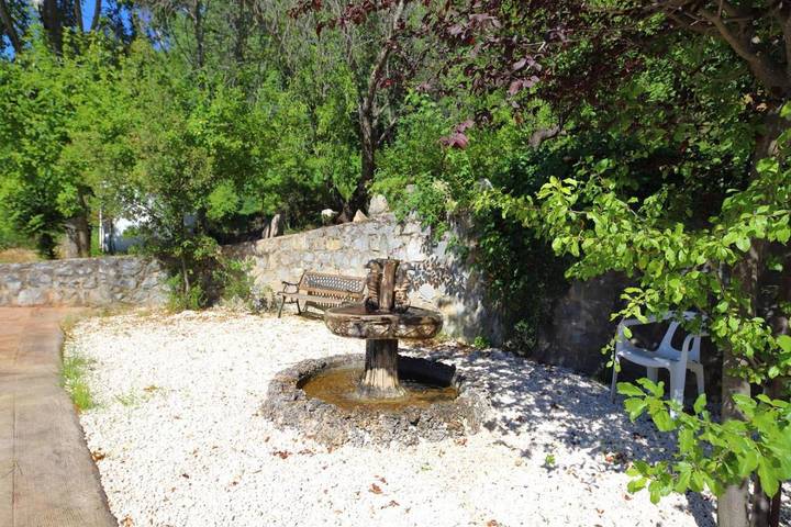 Casa rural para 10 personas, con piscina además de vistas y jardín, Se admiten mascotas en Arroyo Frío - 3