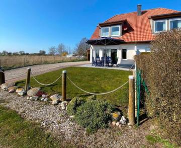 Ferienhaus für 6 Personen, mit Terrasse und Garten in Bannesdorf