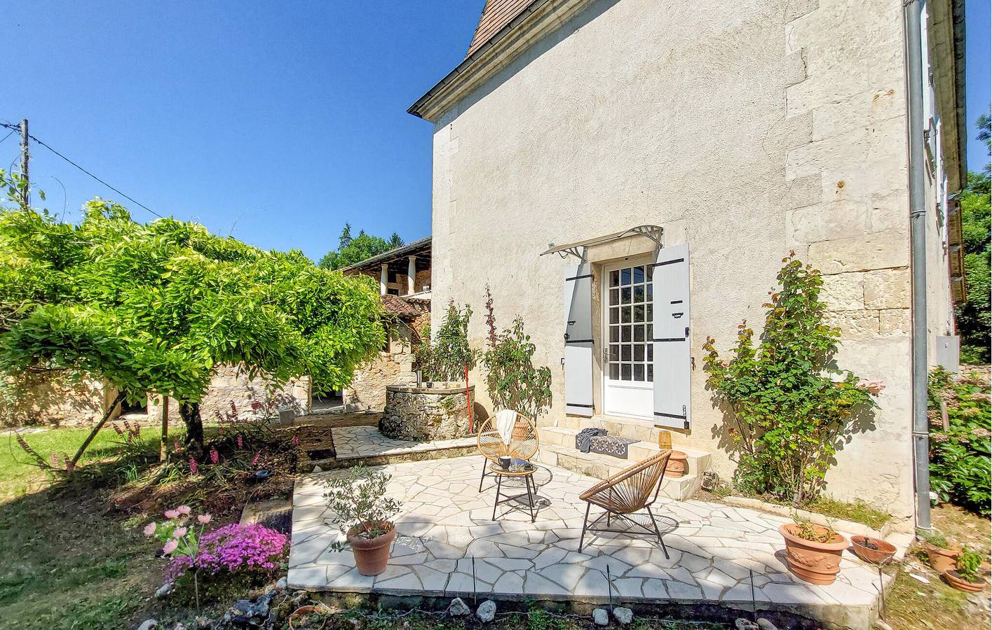 Appartement confortable de Jaure avec parking et jardin in Jaure, Dordogne