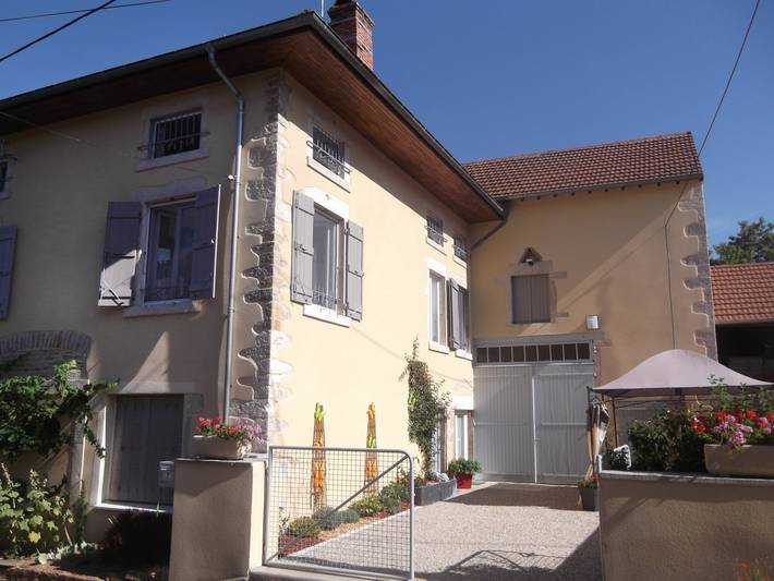Gîte pour 8 personnes, avec terrasse