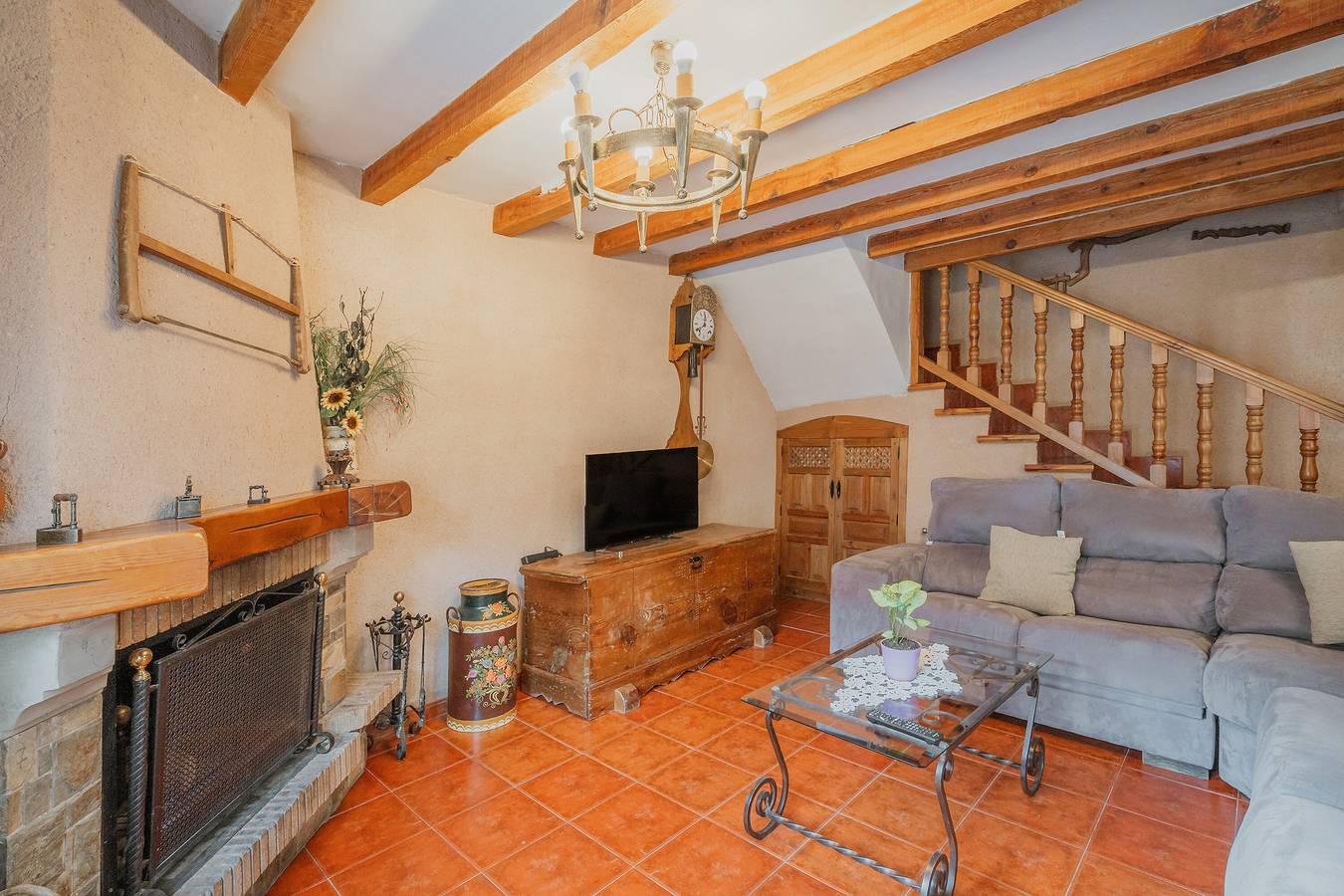 Casa Rural 'La Escondida' con Terraza Privada y Wi-Fi in Duruelo, Provincia de Segovia